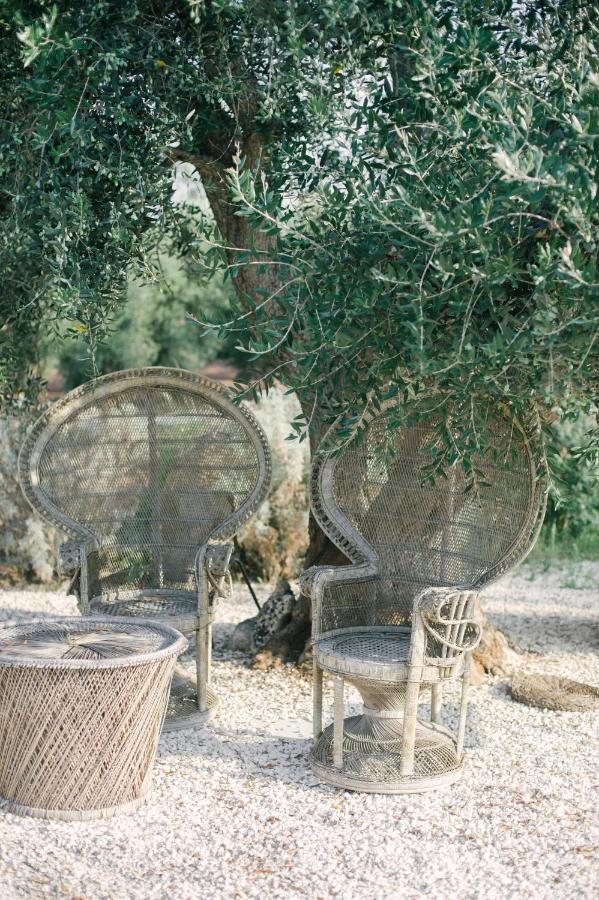 Fikus - The Apulian B&B Ceglie Messapica Exterior foto