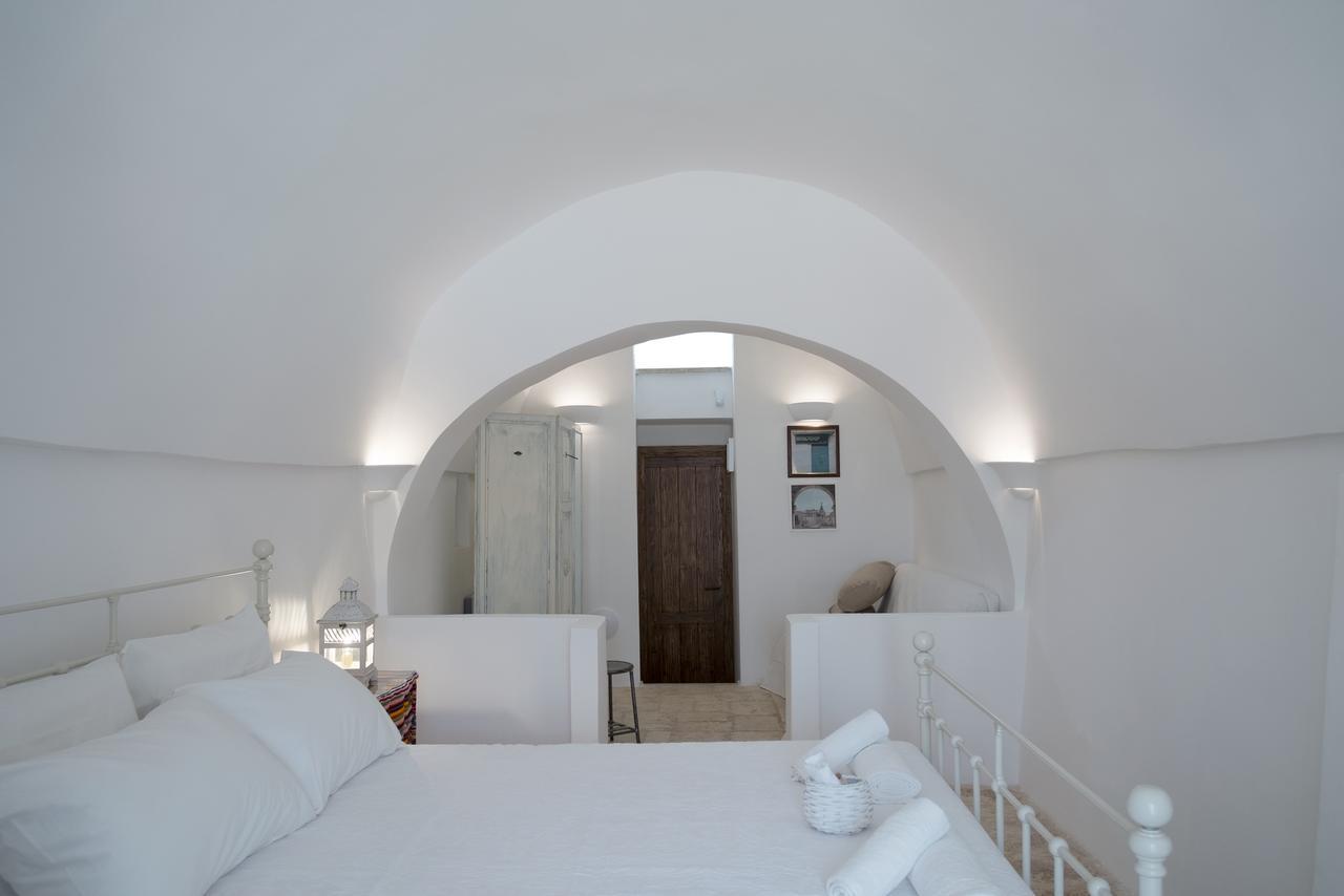 Fikus - The Apulian B&B Ceglie Messapica Exterior foto